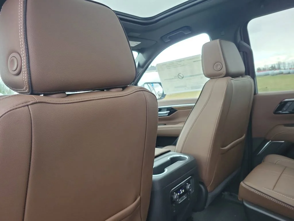 2026 Chevrolet Suburban High Country - Photo 31