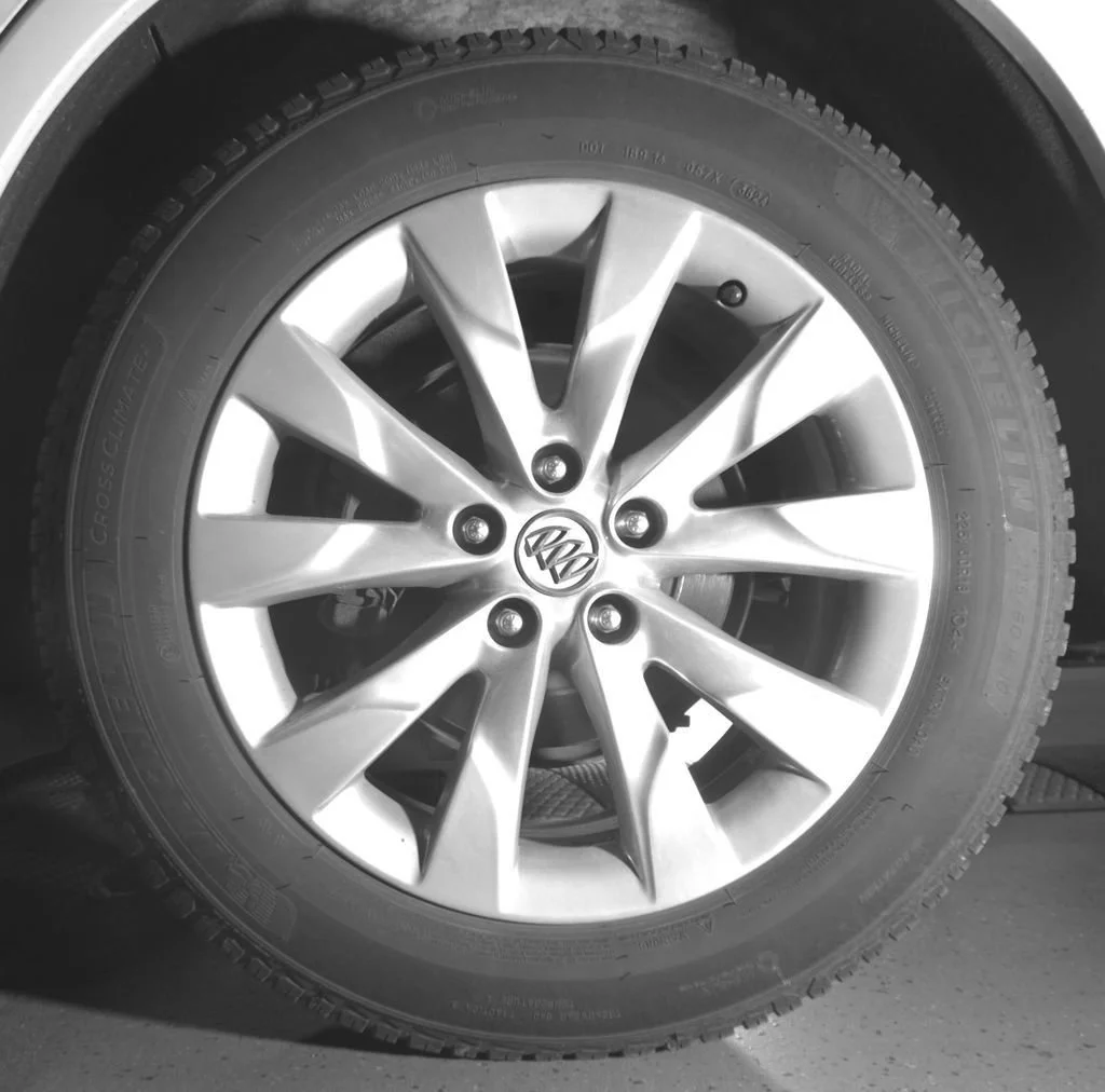 Used 2024 Summit White GMC SLT image 11