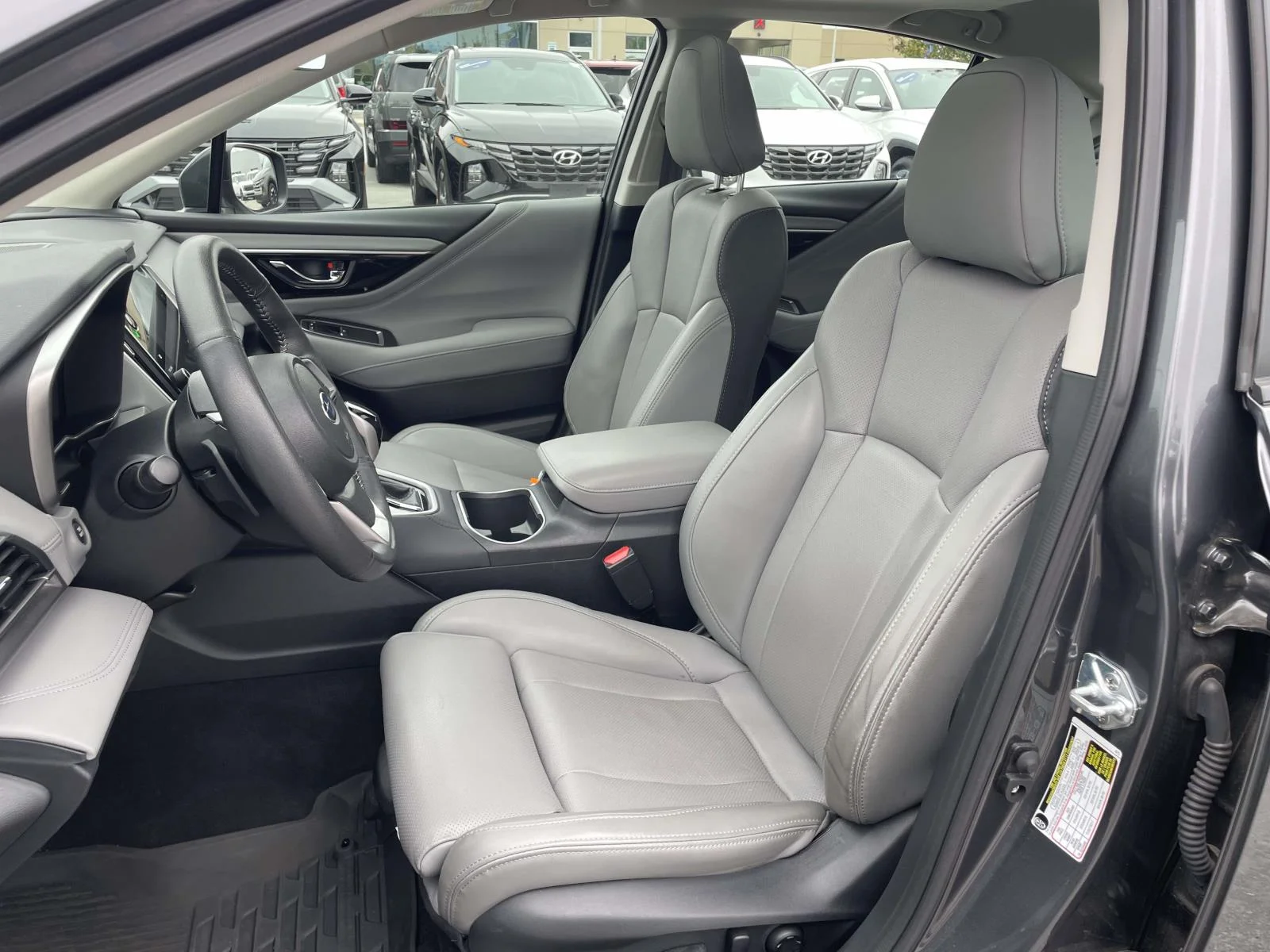 Used 2025 Magnetite Gray Metallic Subaru Limited image 8