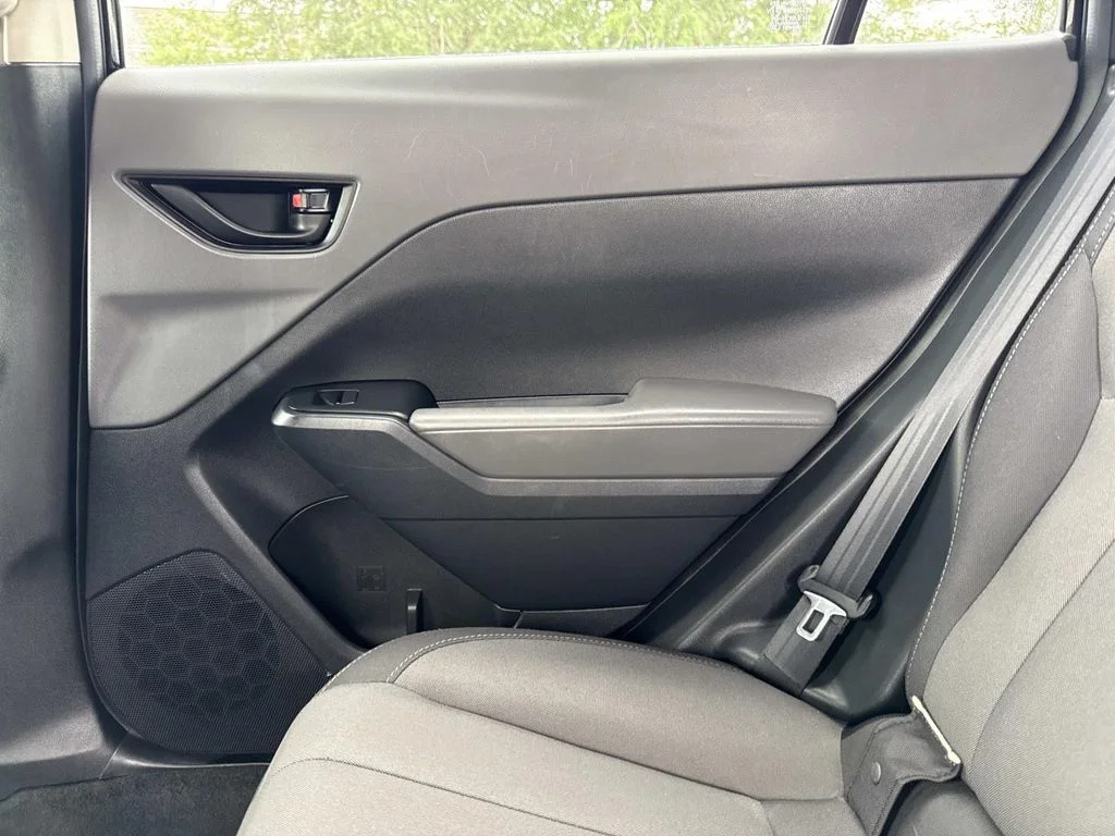 Used 2024 Black Subaru Base image 17