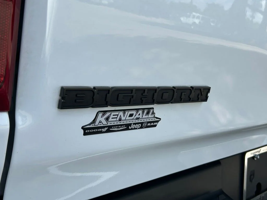Certified Used 2024 White Ram Big Horn/Lone Star image 33