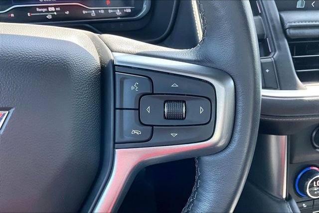 Used 2022 Gray Chevrolet Z71 image 19