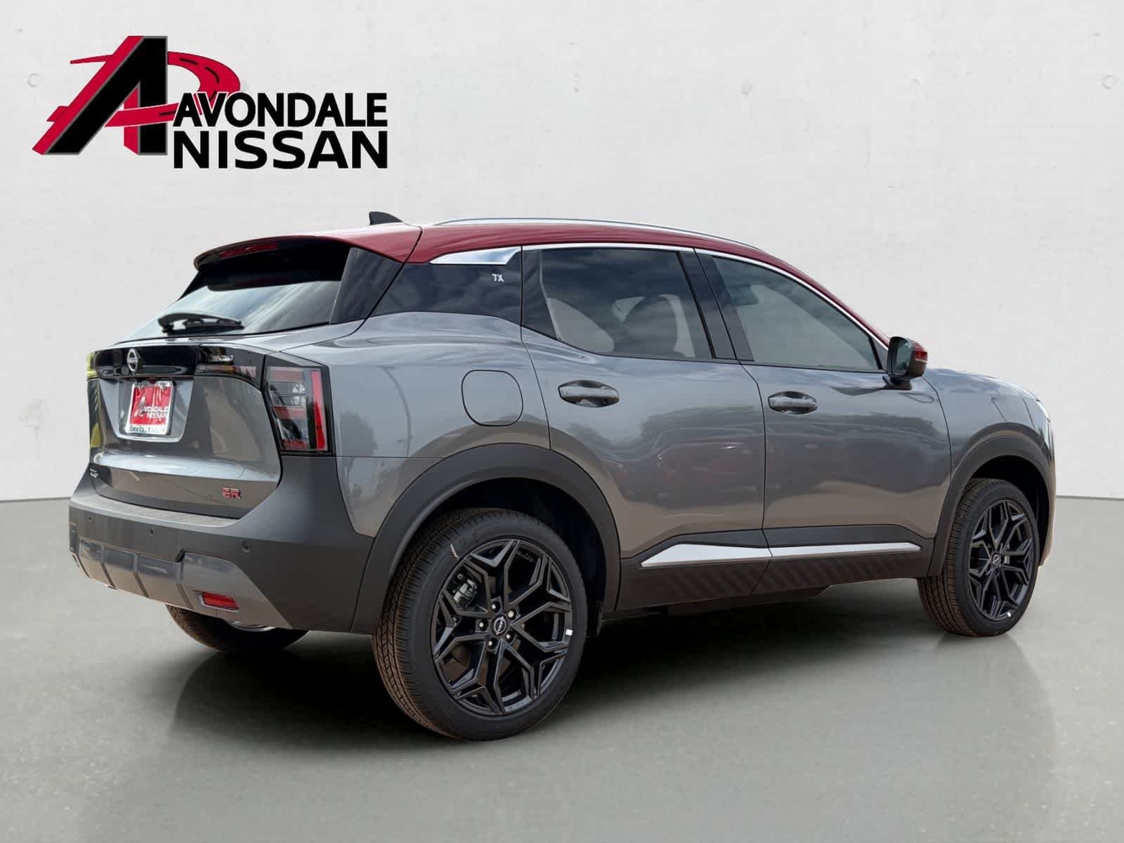 New 2026 Gun Metallic / Scarlet Ember Tintcoat Two-tone Nissan SR image 8