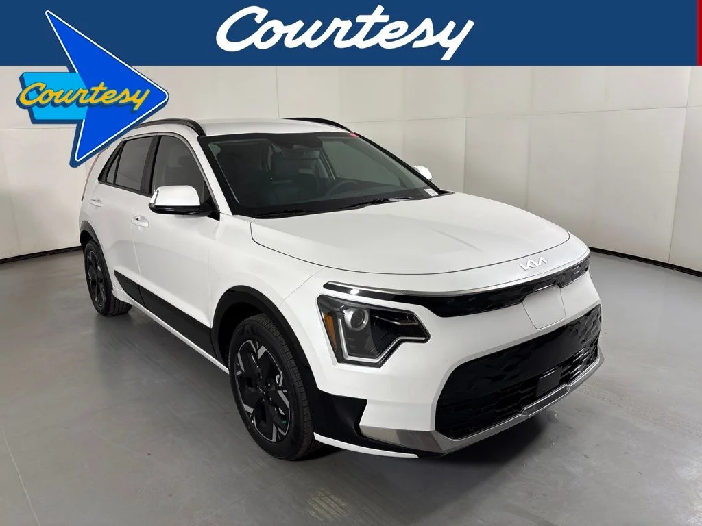 New 2026 Snow White Pearl Kia WIND image 1