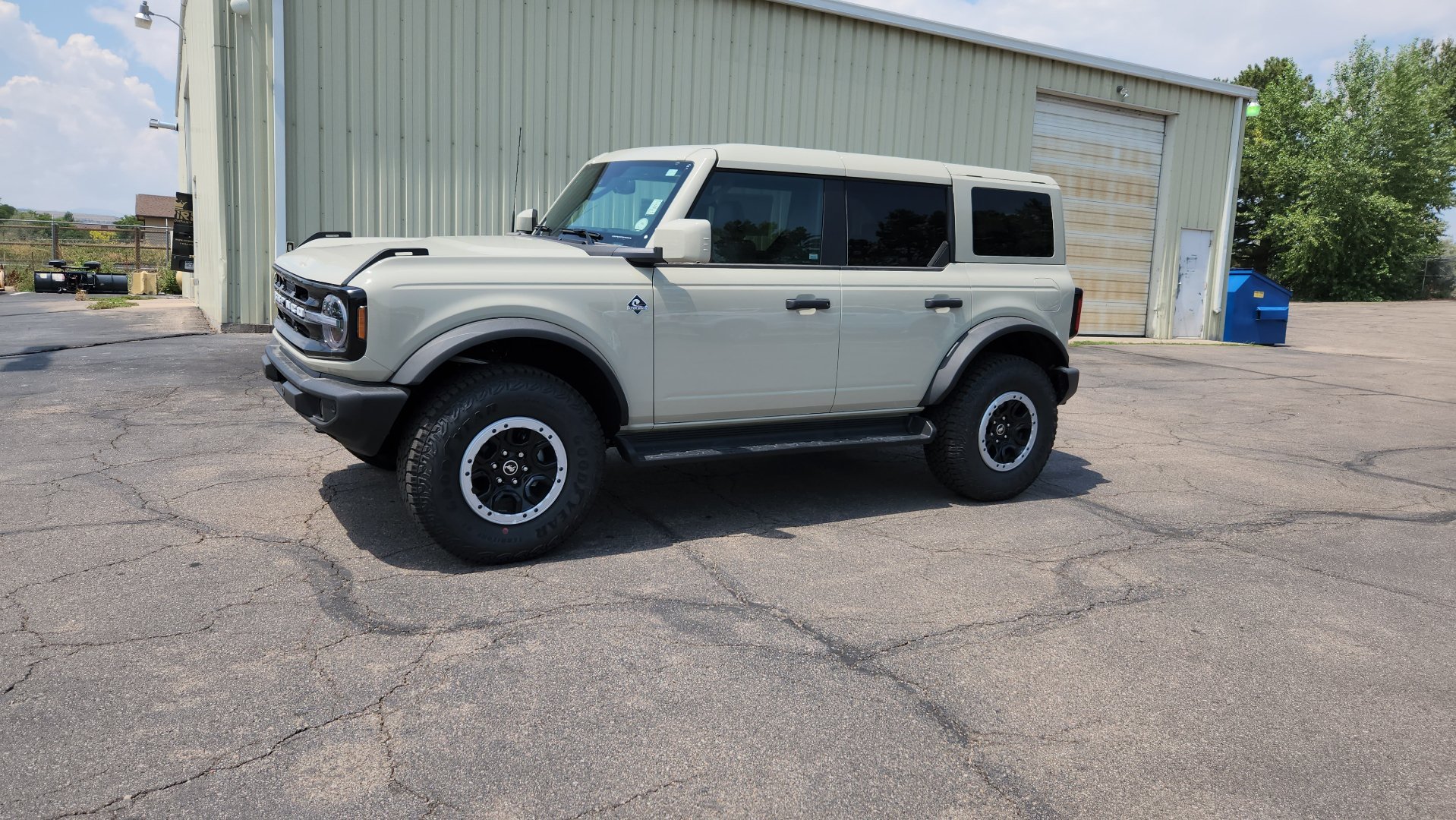 New 2026 Desert Sand Ford Outer Banks image 3