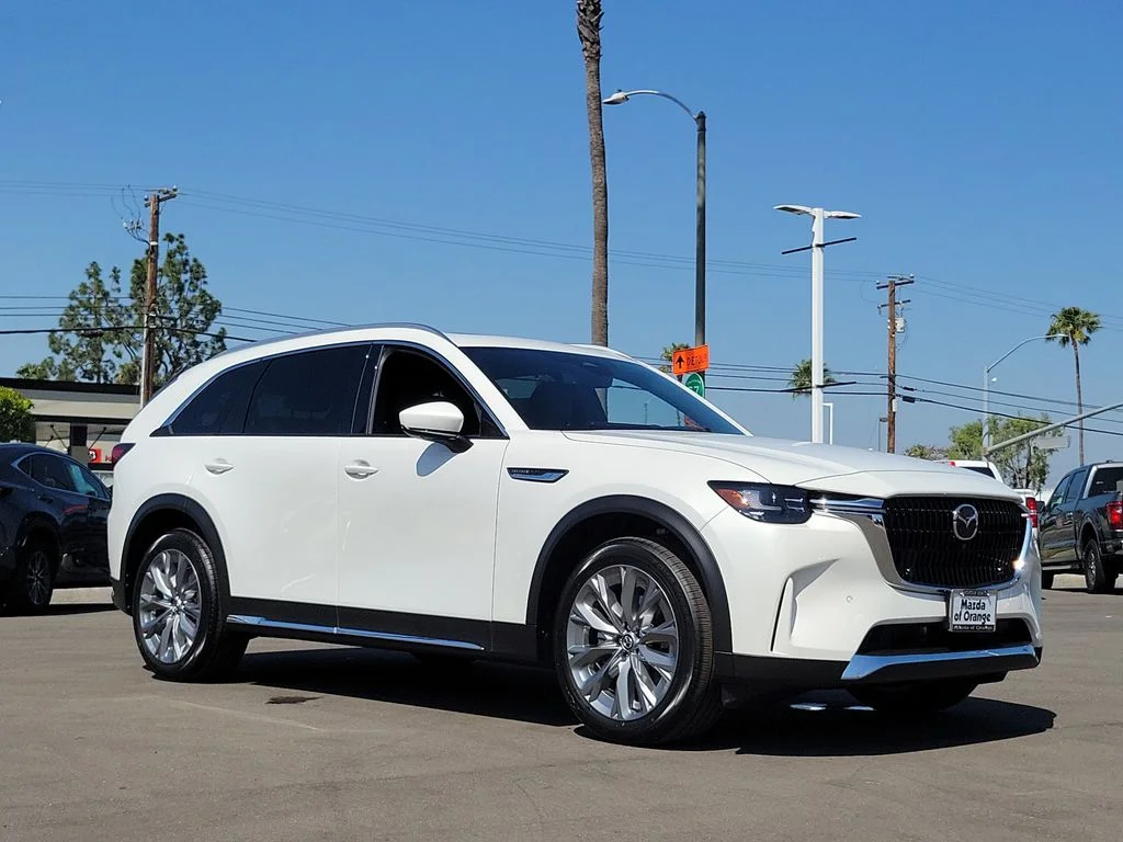 New 2026 Rhodium White Premium Mazda 3.3 Turbo Premium Plus AWD image 31