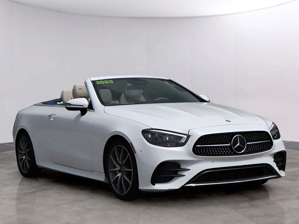 Used 2023 MANUFAKTUR Moonlight White Mercedes-Benz E 450 image 3