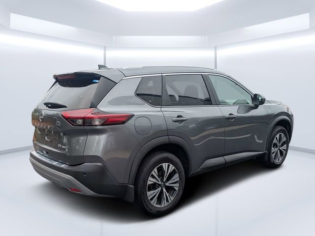 Used 2023 Gray Nissan SV image 3