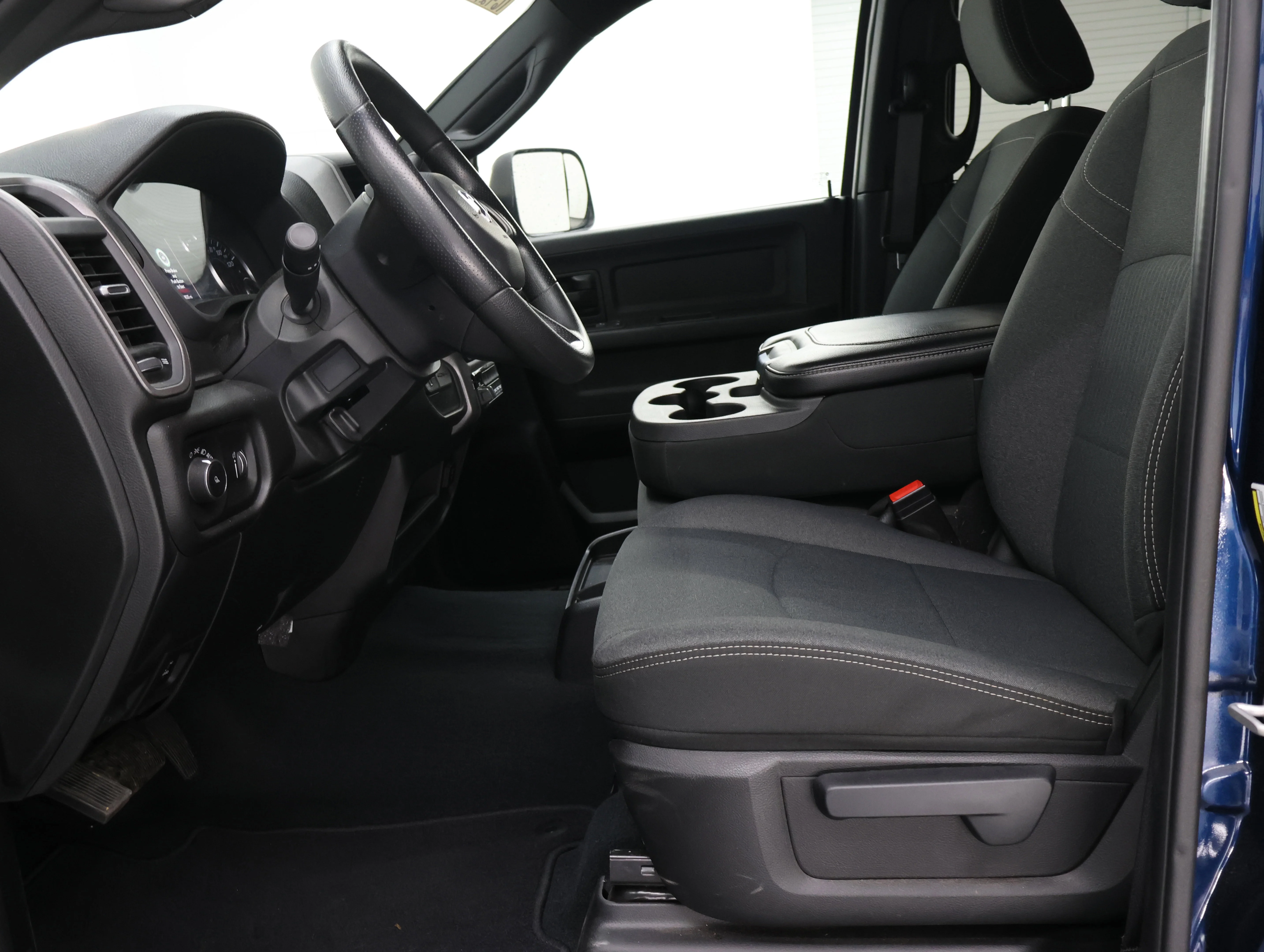 Used 2022 Patriot Blue Pearlcoat Ram Tradesman image 8