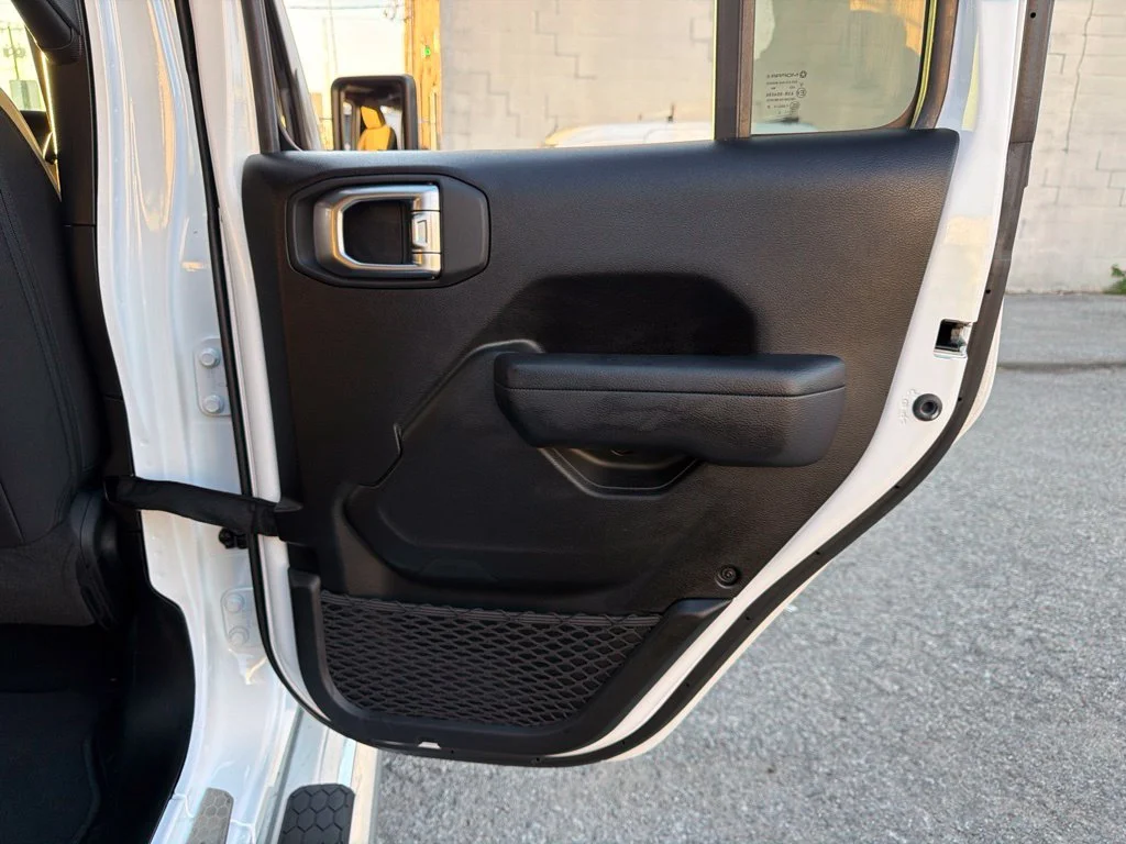 Used 2023 White Jeep Sport S image 19