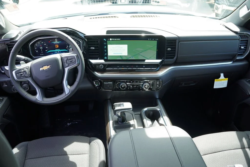 New 2026 Summit White Chevrolet LT image 12