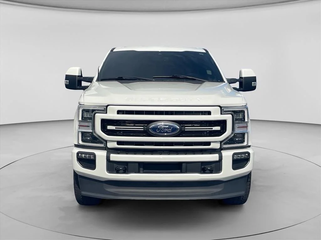 Used 2022 Star White Metallic Tri-Coat Ford LARIAT image 2