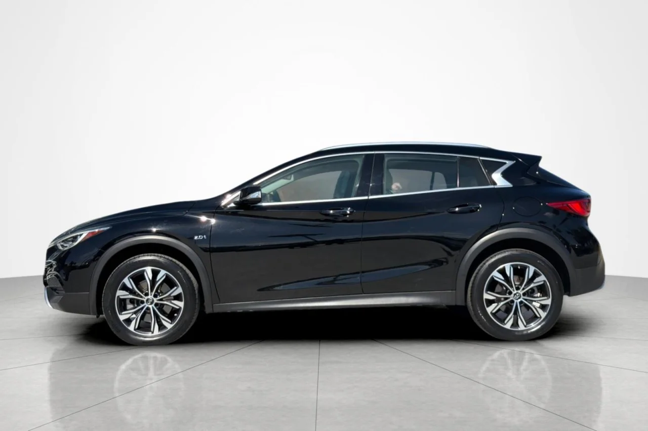 Used 2018 INFINITI QX30 Luxury with VIN SJKCH5CR8JA052143 for sale in Beverly Hills, CA