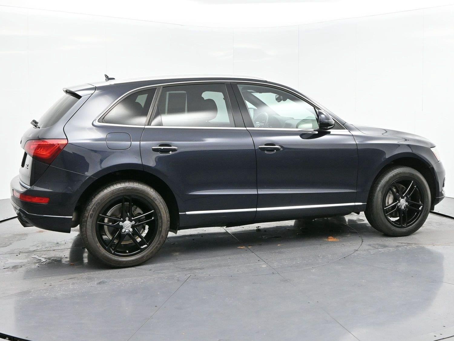 Used 2017 Moonlight Blue Metallic Audi Premium Plus image 8