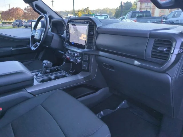 Used 2024 Gray Ford XLT image 34