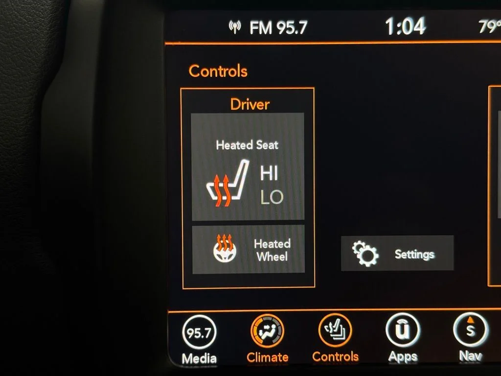 Used 2022 Colorado Red Clearcoat Jeep Limited image 5