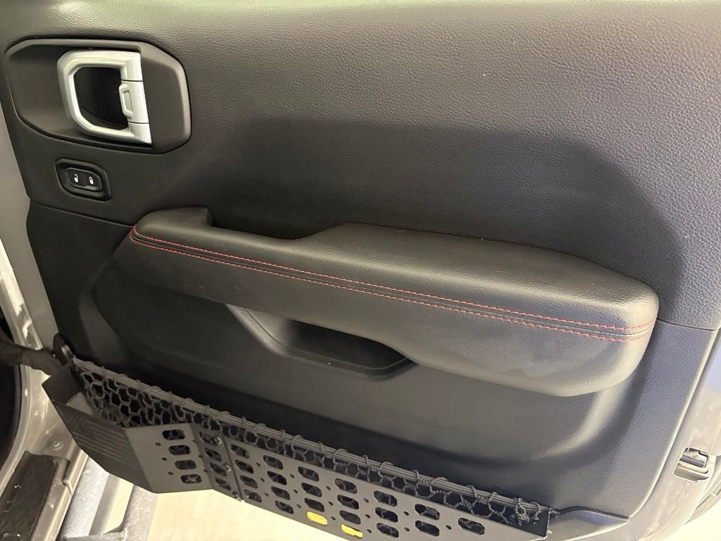 Used 2021 Gray Jeep Rubicon image 41