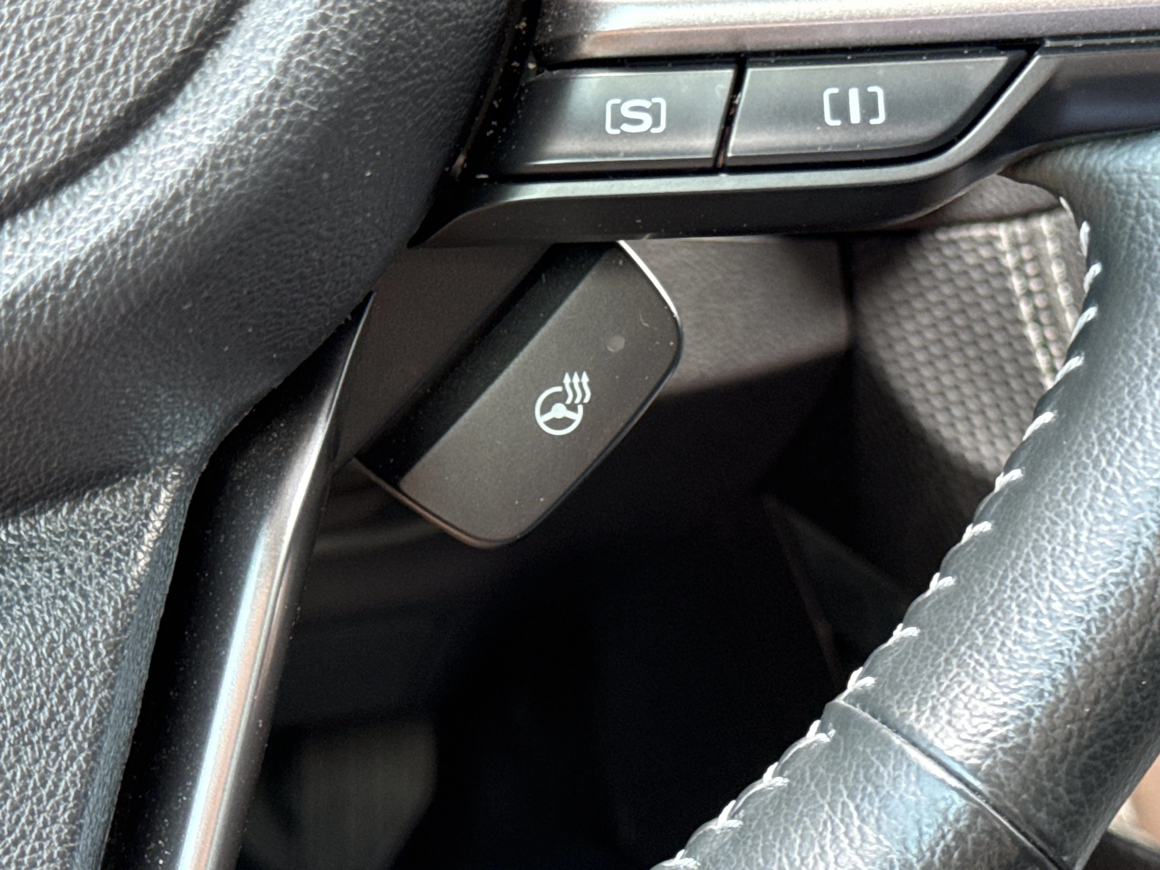 Used 2023 Crystal Black Silica Subaru Touring AWD image 24