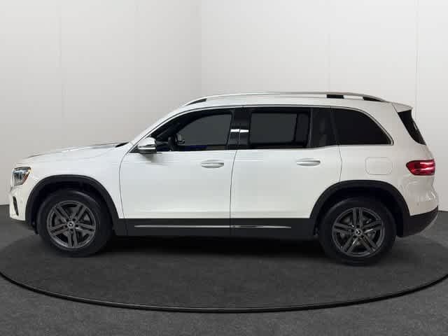 Used 2026 Polar White Mercedes-Benz GLB 250 image 3