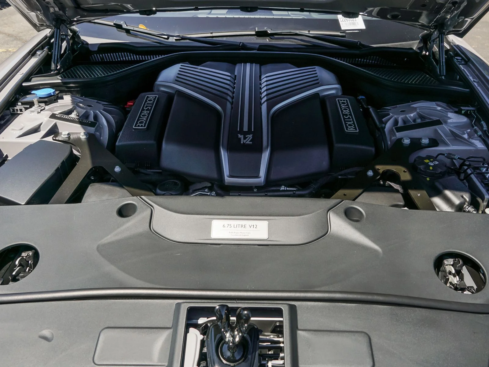 2026 Rolls-Royce Ghost Black Badge - Photo 38