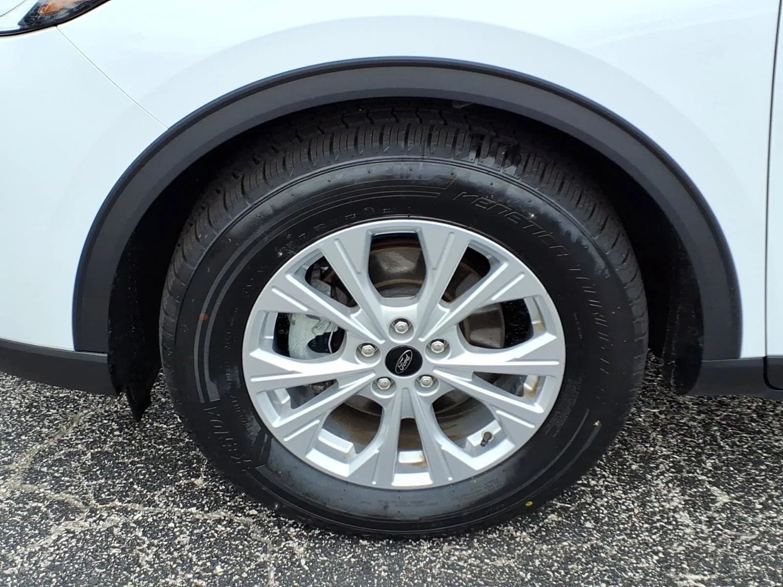 Used 2024 Oxford White Ford Active image 32