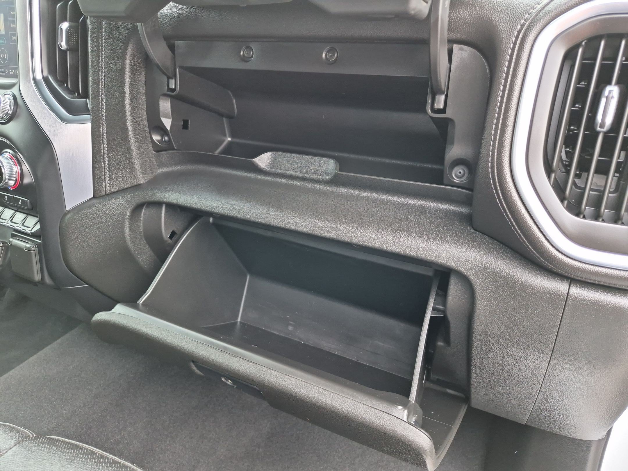 2022 GMC Sierra 3500HD SLT - Photo 31