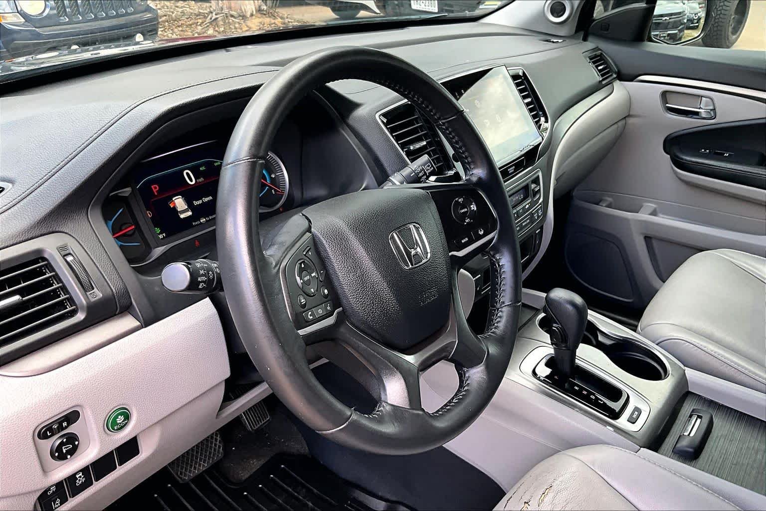 Used 2019 Obsidian Blue Pearl Honda EX-L image 31