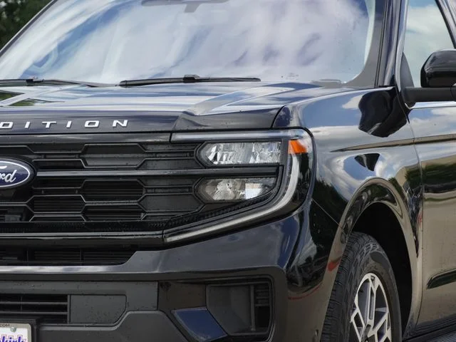 Used 2025 Black Ford Active image 4