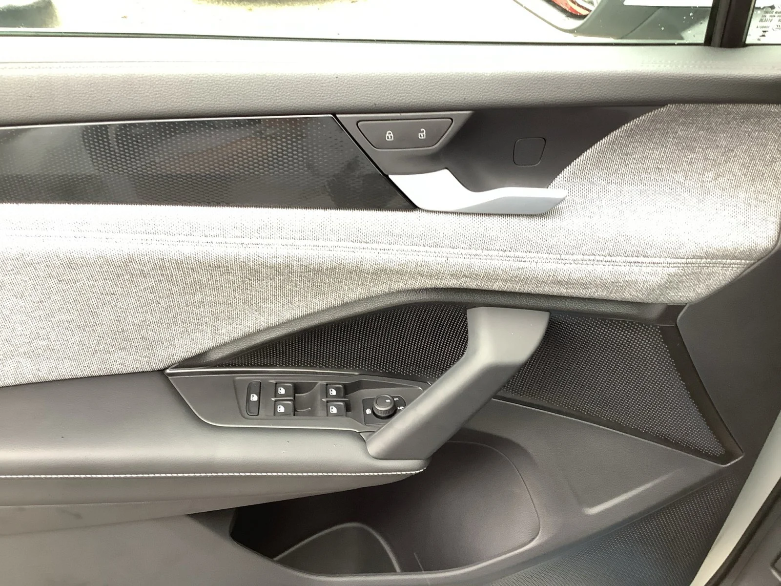 New 2026 Pure White Volkswagen S image 28