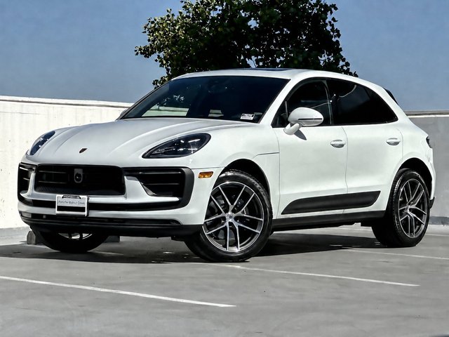 2026 Porsche Macan Macan (AWD)