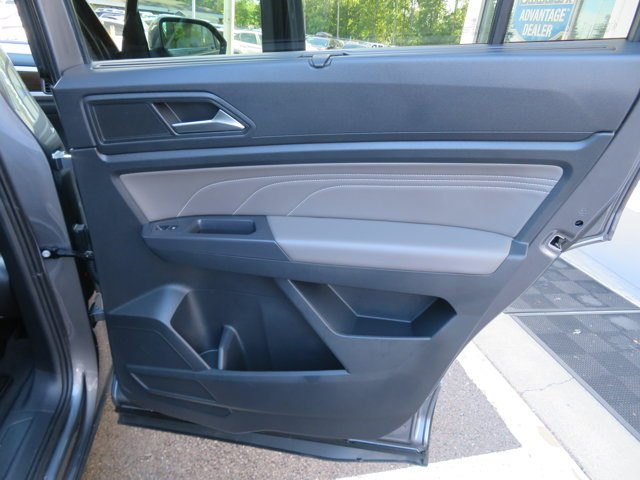 Used 2021 Platinum Gray Metallic Volkswagen 2.0T SE image 9