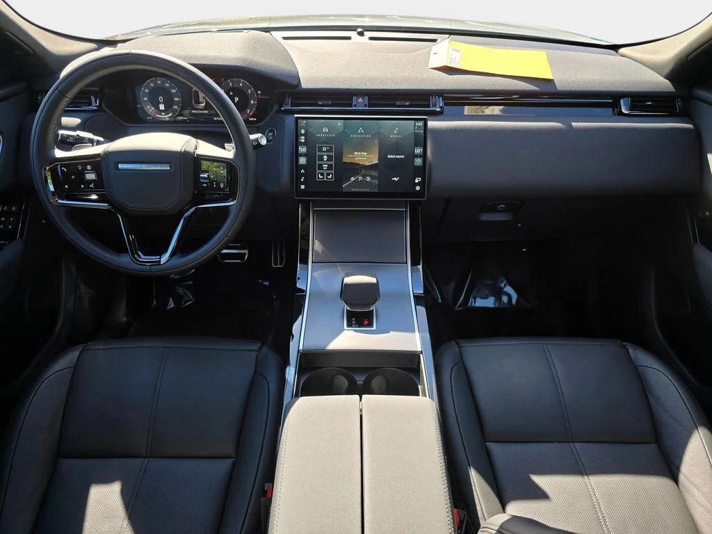 Certified Used 2025 Gray Land Rover Dynamic SE image 9