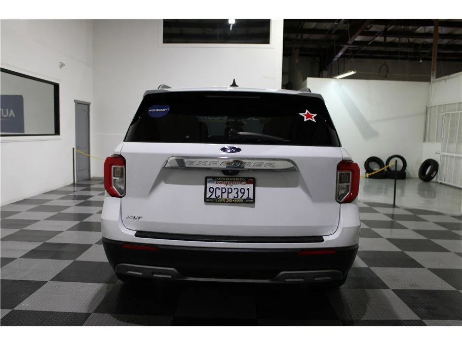 Used 2022 White Ford XLT image 5