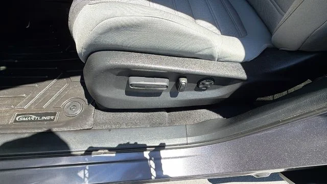 Used 2022 Gray Honda EX image 21