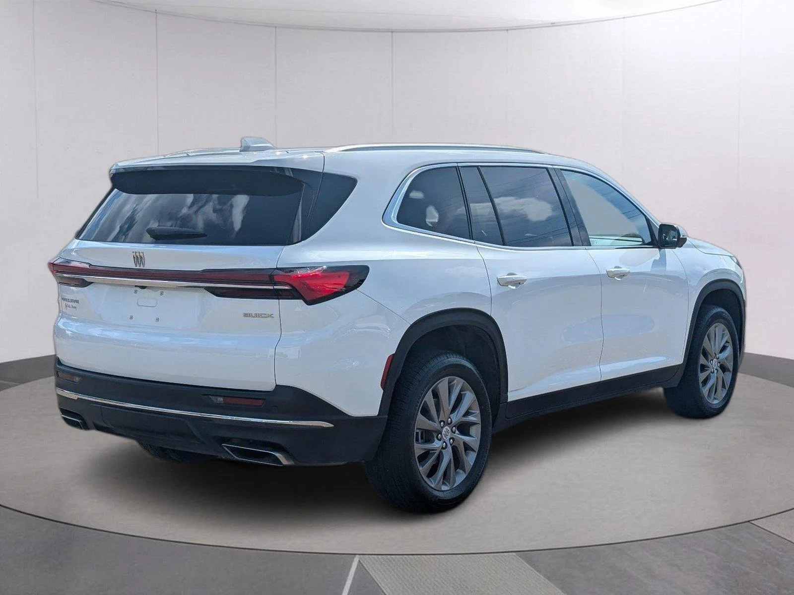 Used 2026 Summit White Buick Preferred image 5