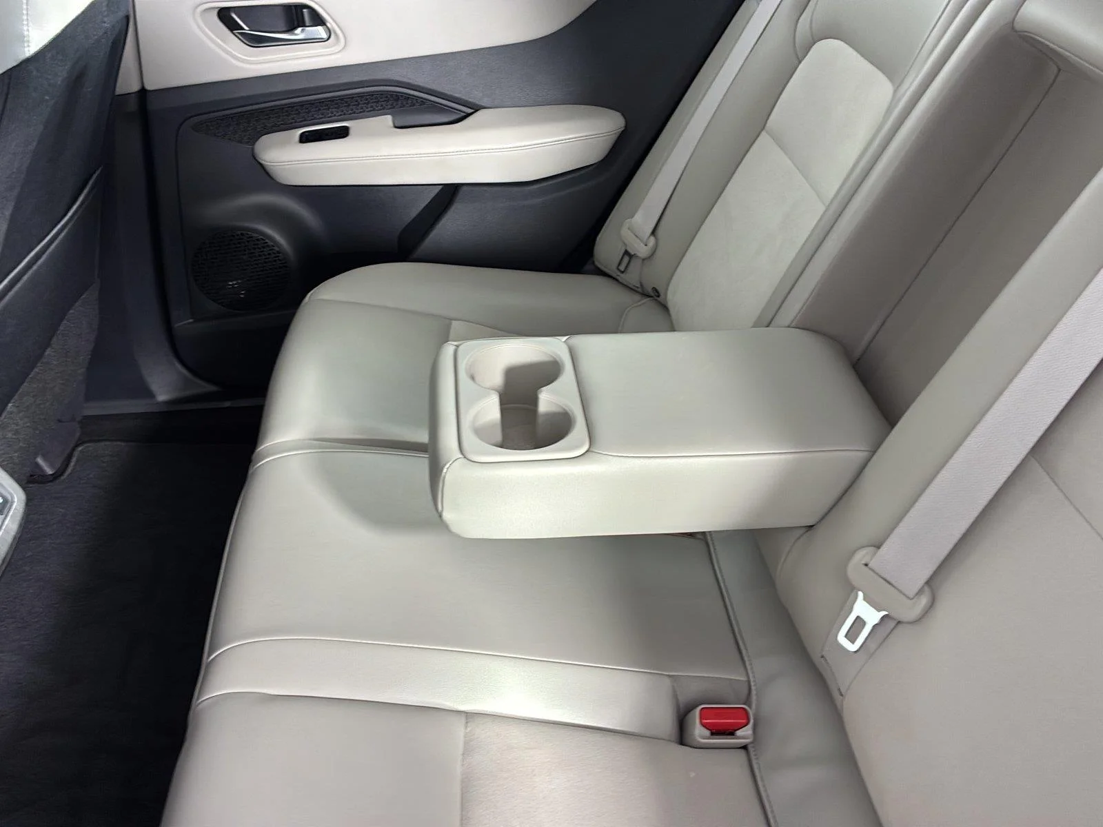 Used 2024 Black Diamond Pearl Nissan EVOLVE+ image 21