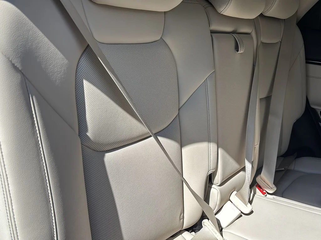 2025 GENESIS GV70 Standard - Photo 37