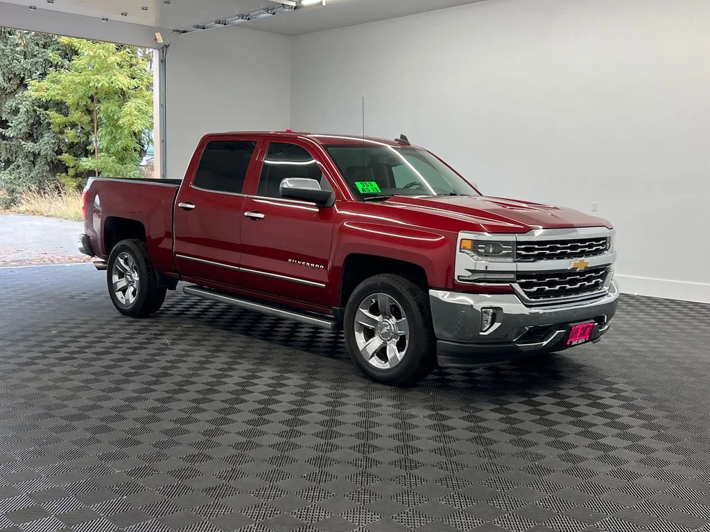 Used 2018 Cajun Red Tintcoat Chevrolet LTZ w/1LZ image 4