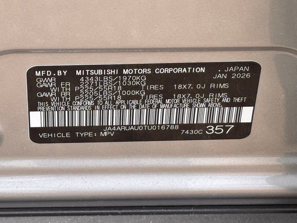 Used 2026 Silver Mitsubishi  image 31