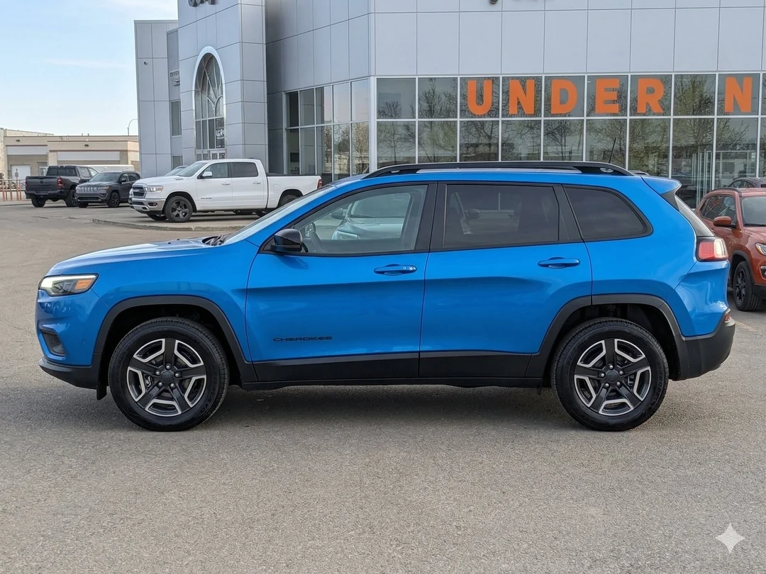 New 2026 Blue Jeep Limited - - 4x4 - Hybrid - Tech Group - Panoramic Sunroof - Trailer Tow - Remote Start & More! image 5