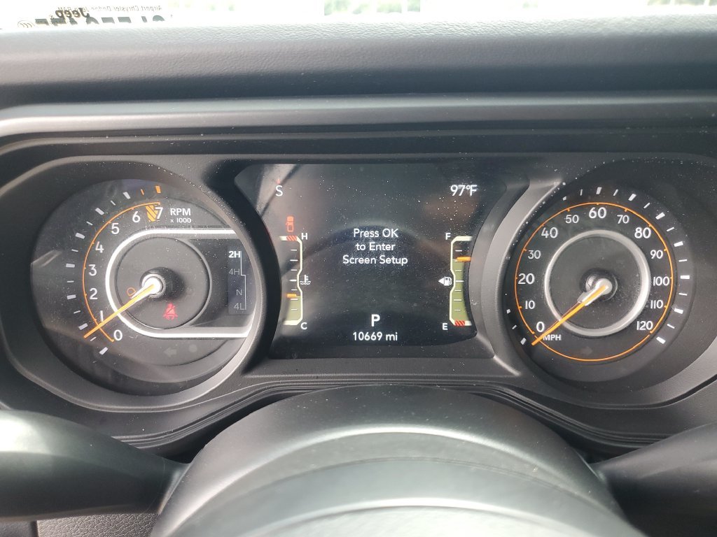 Used 2025 Green Jeep High Tide image 16