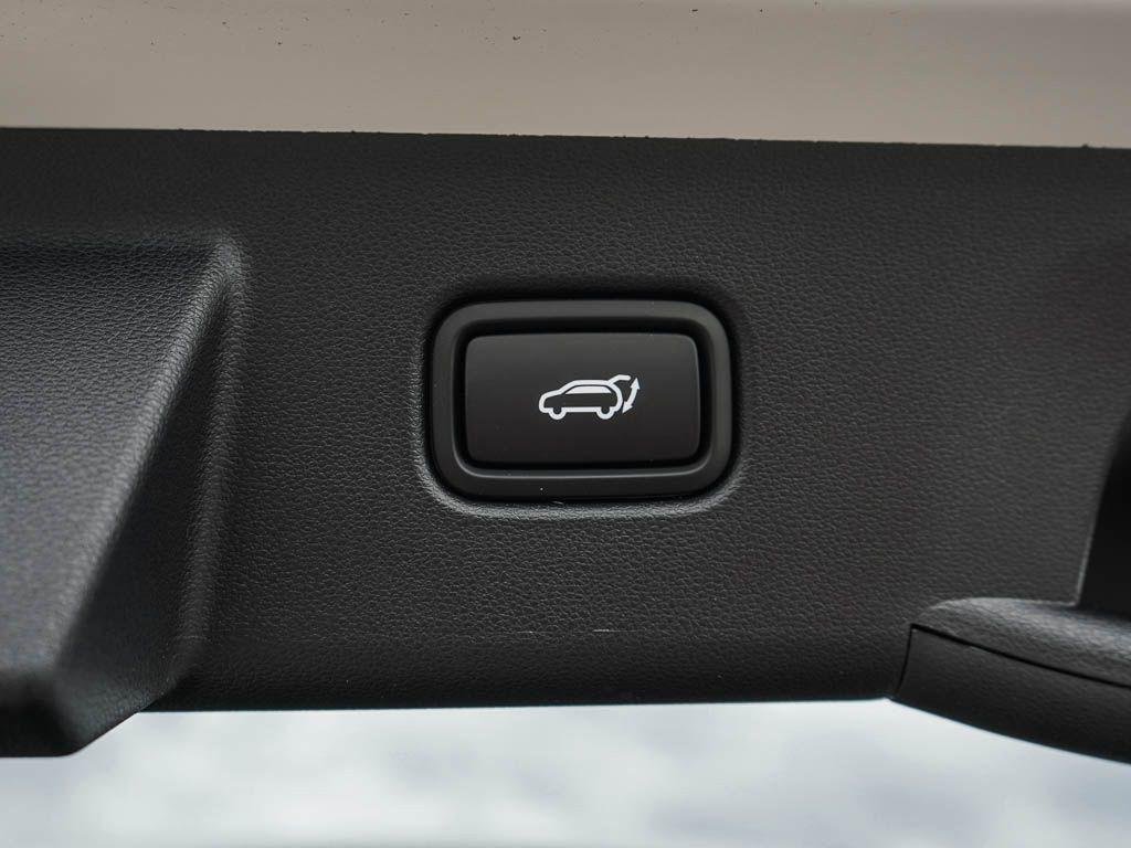 New 2026 Serenity White Pearl Hyundai SEL AWD image 35