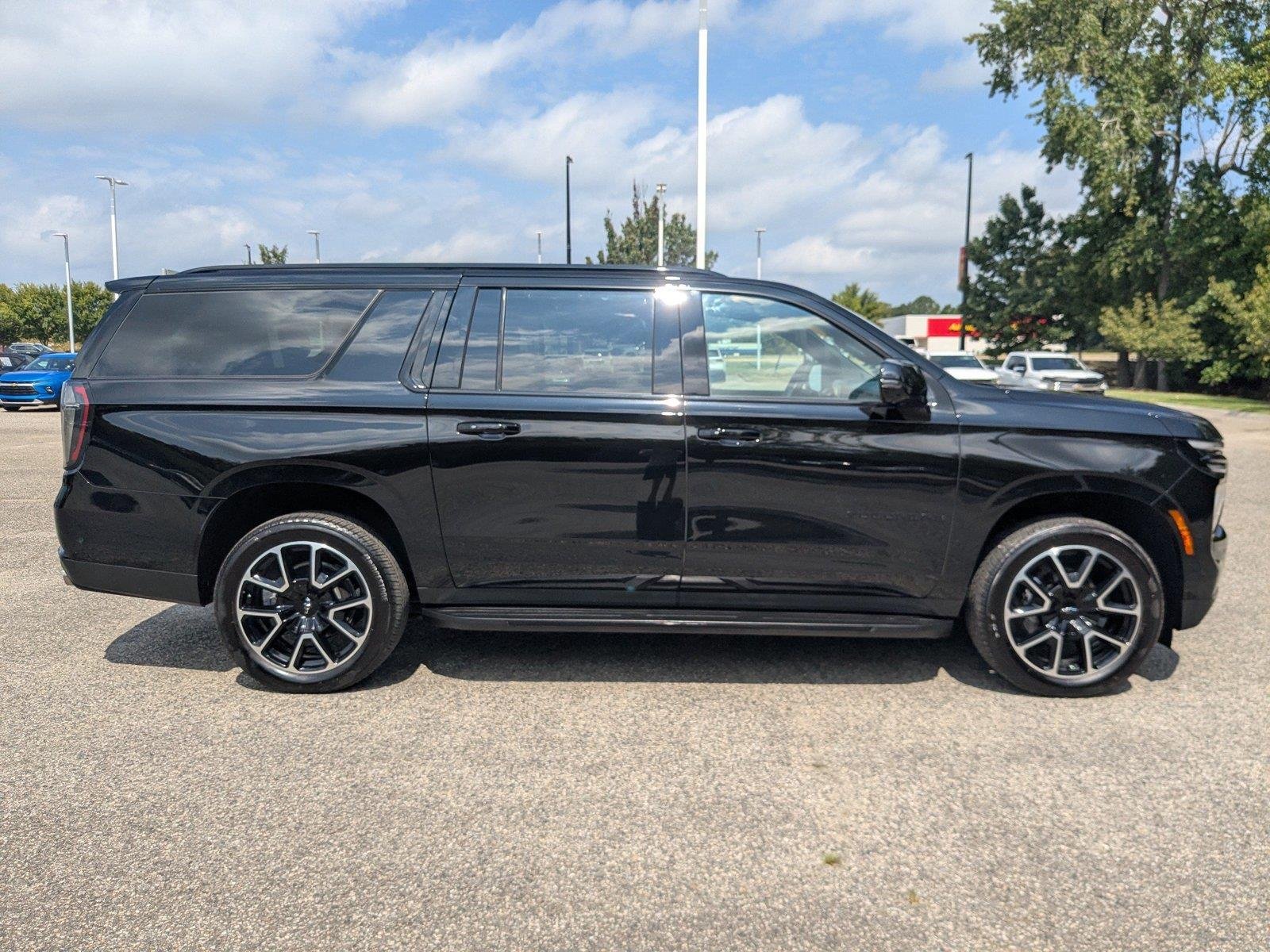 Used 2025 Black Chevrolet RST image 3
