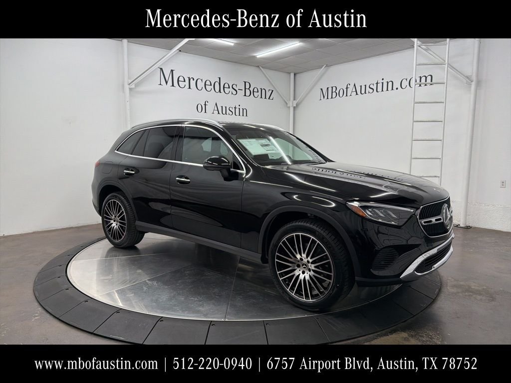 2026 Mercedes-Benz GLC GLC 300's photo