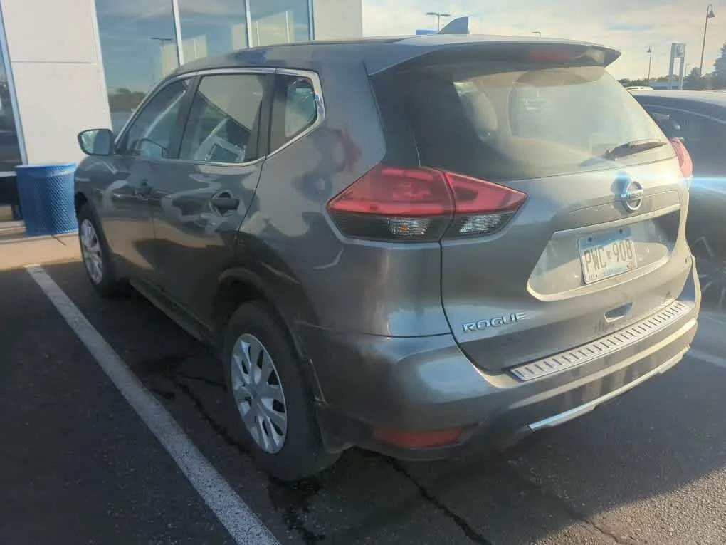 Used 2017 Gun Metallic Nissan S image 5