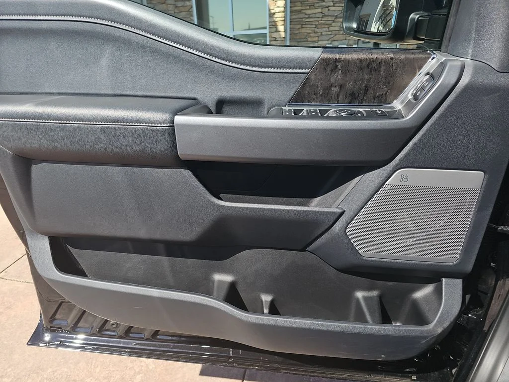 New 2026 Agate Black Metallic Ford F-250® Lariat® image 27