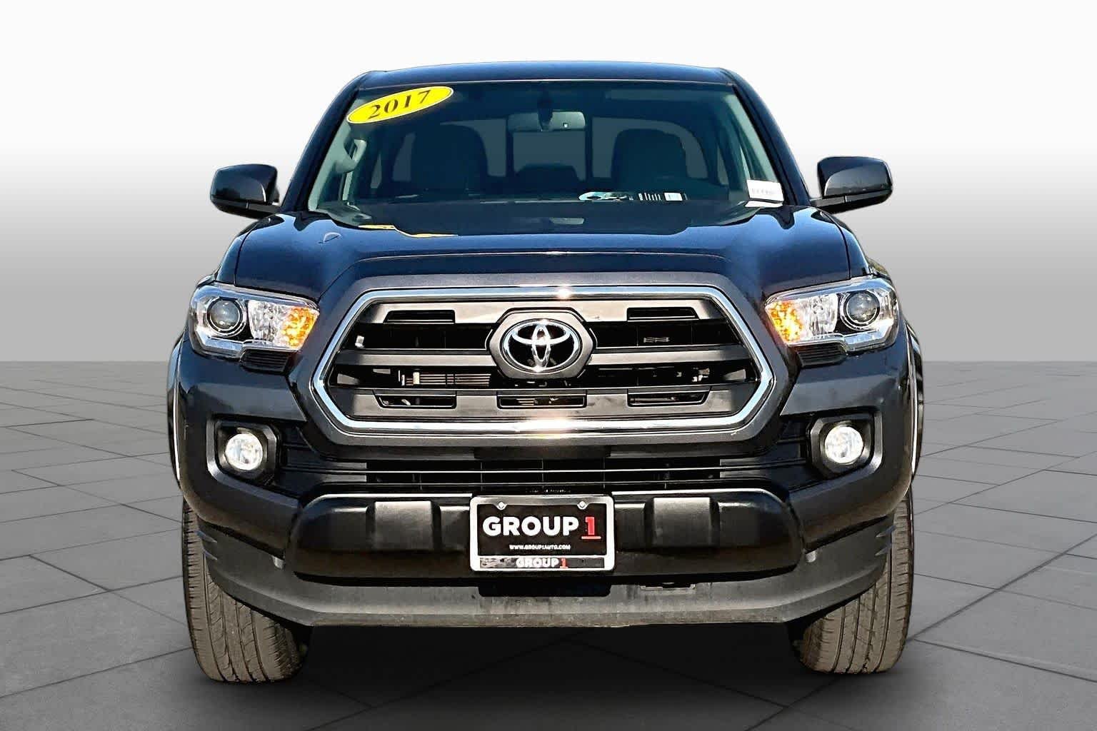 Used 2017 Magnetic Gray Metallic Toyota SR5 image 3