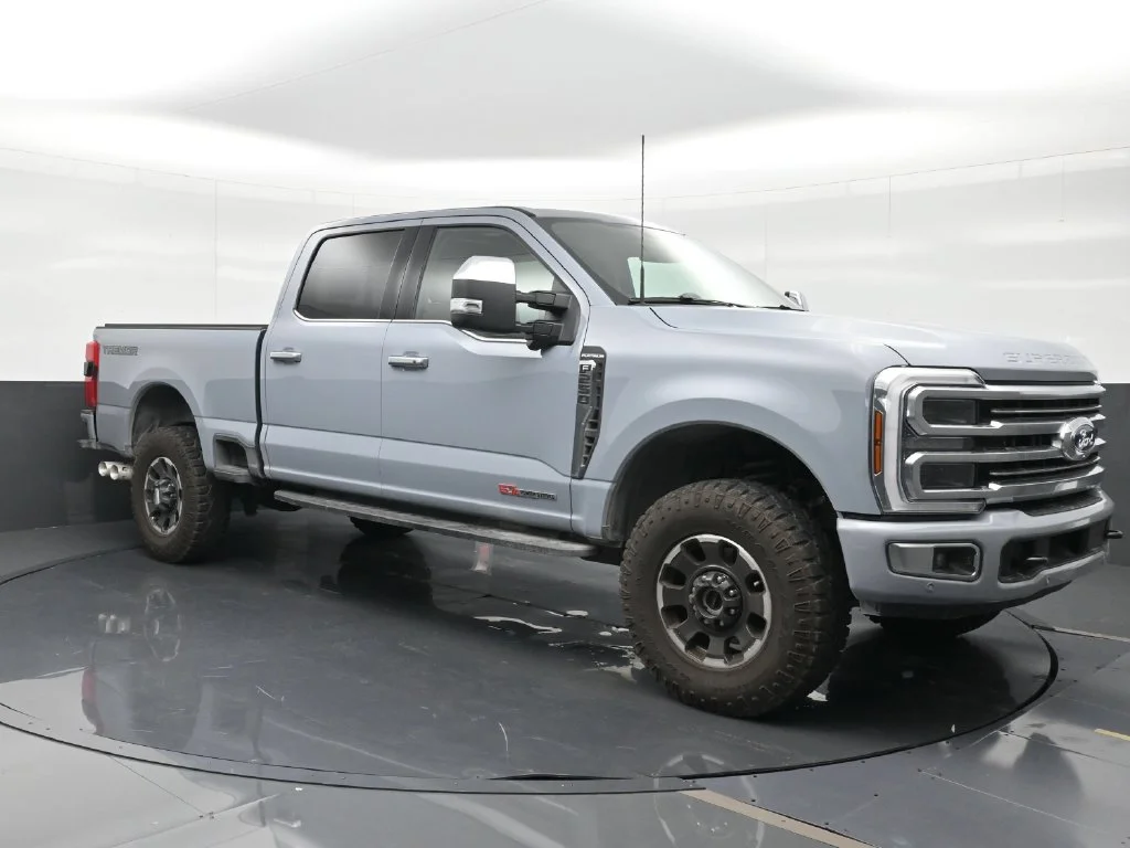 Used 2026 Gray Ford Platinum image 4