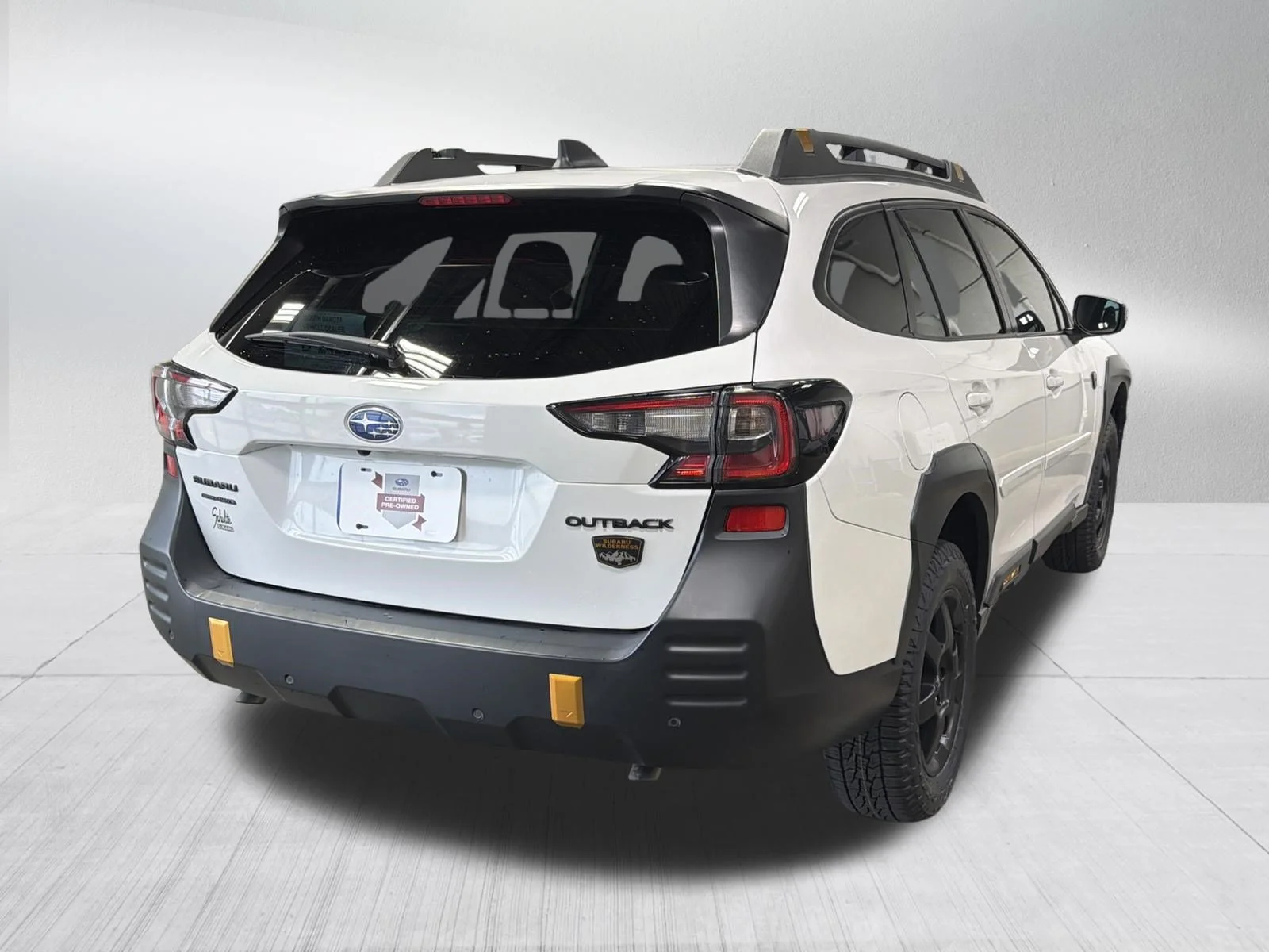 Used 2023 Crystal White Pearl Subaru Wilderness image 7