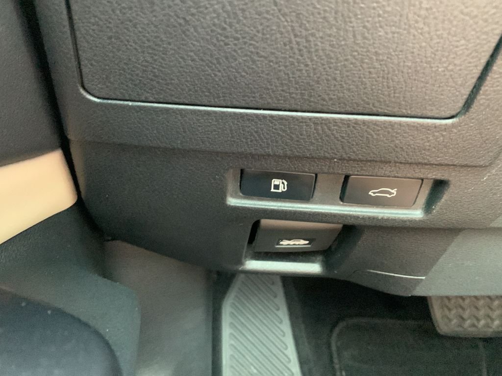 2021 Lexus ES 350 - Photo 29